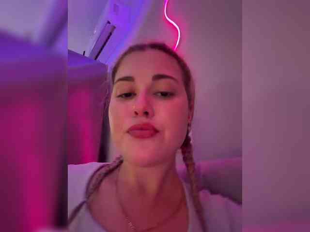 KateMid webcam
