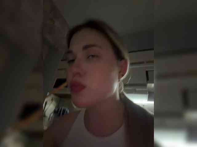 KateMid webcam