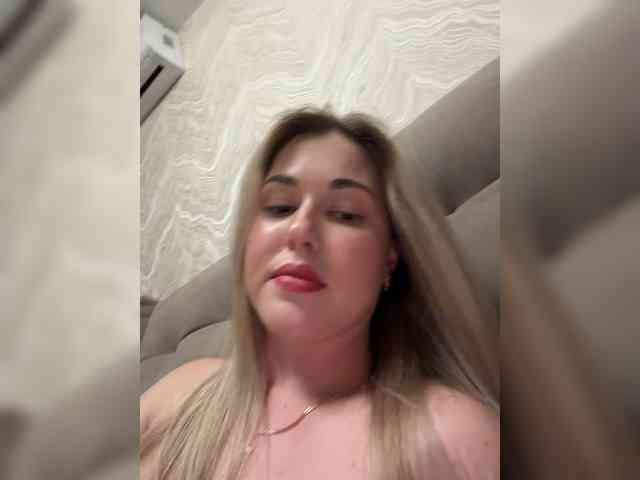 KateMid webcam