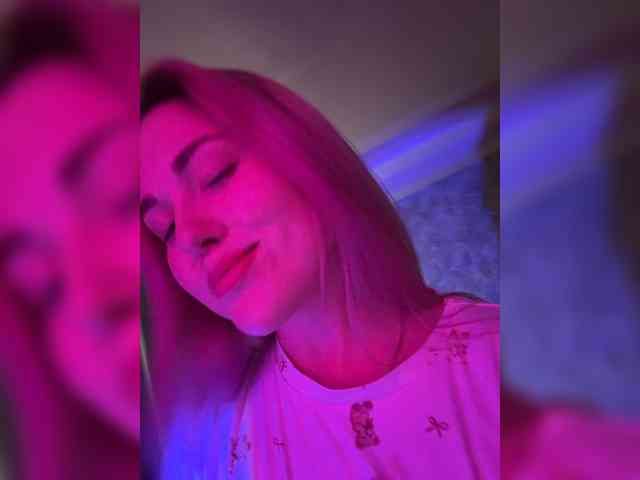 KateMid webcam