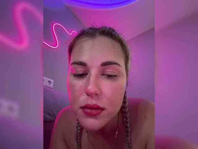 KateMid webcam
