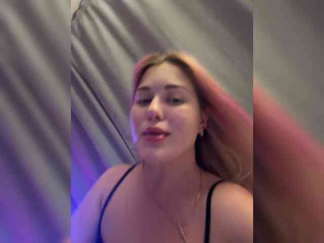 KateMid webcam