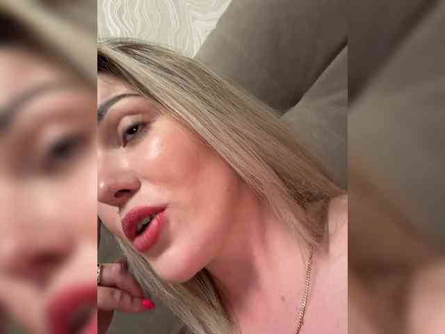 KateMid webcam