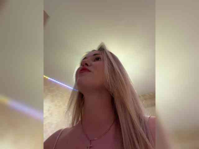 KateMid webcam