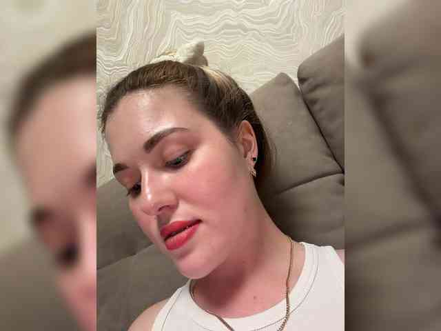 KateMid webcam