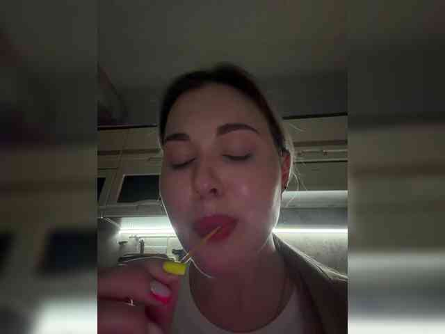 KateMid webcam