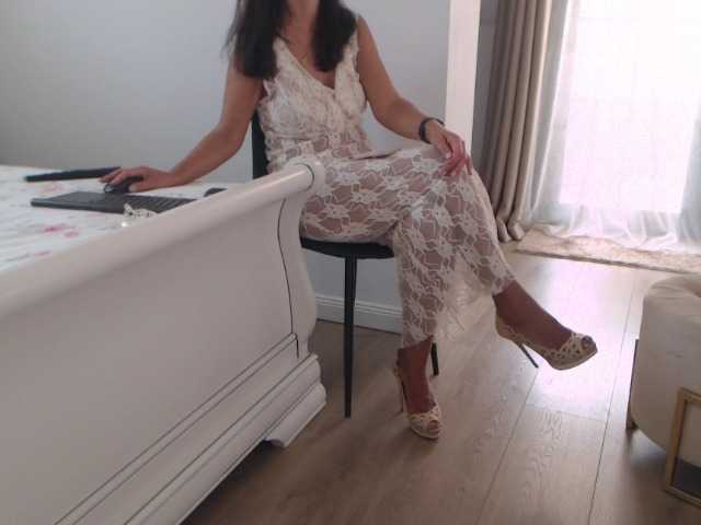anne5 live cam on BongaCams