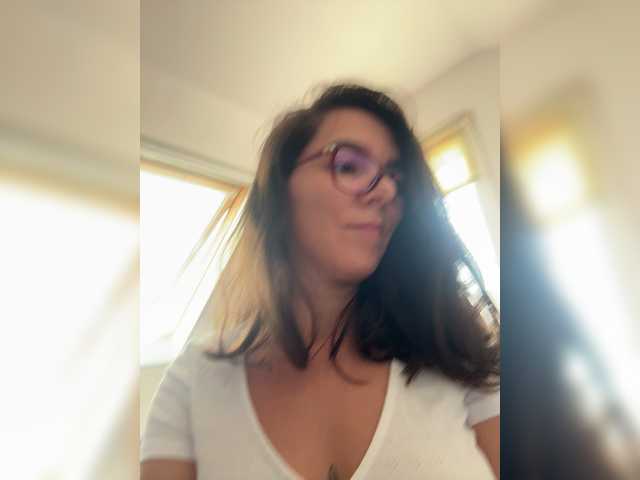 christineswee live cam on BongaCams
