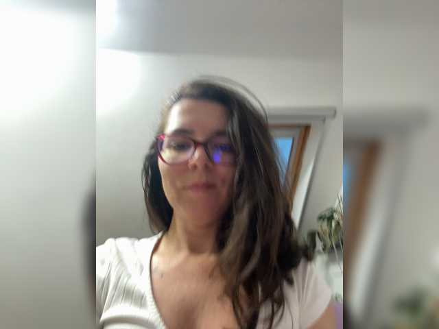 christineswee live cam on BongaCams