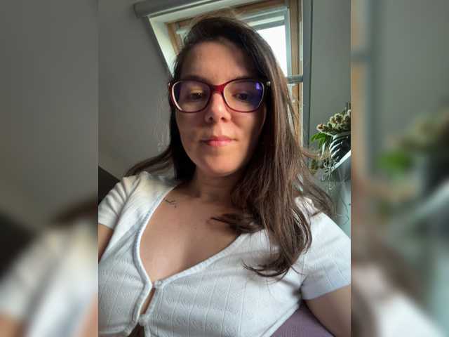 christineswee live cam on BongaCams