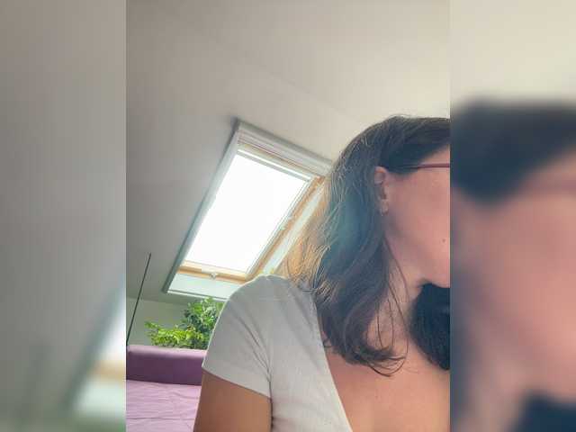 christineswee live cam on BongaCams