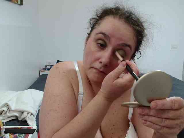 ClaudetteBBW webcam