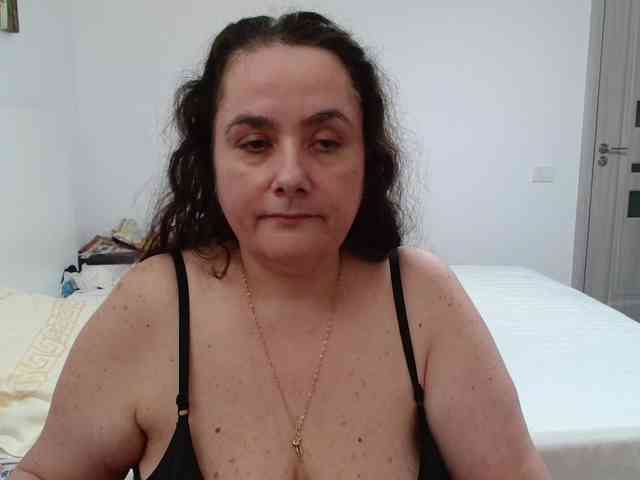 ClaudetteBBW webcam