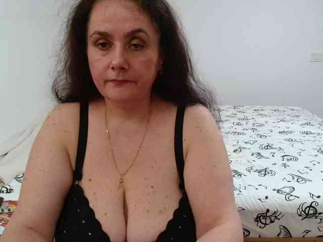 ClaudetteBBW webcam