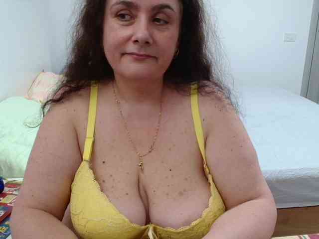 ClaudetteBBW webcam