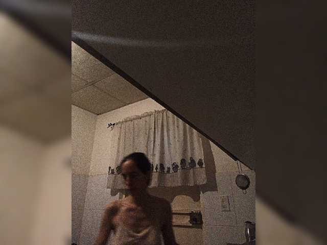 Aurorablu — live female cam