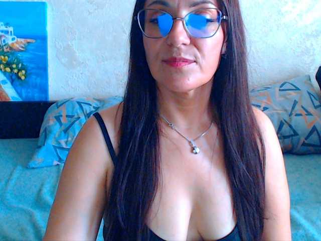 janettekitty live webcam show
