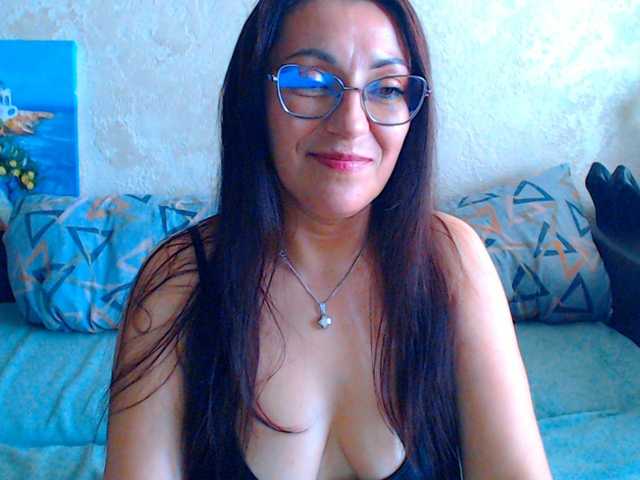 janettekitty live webcam show