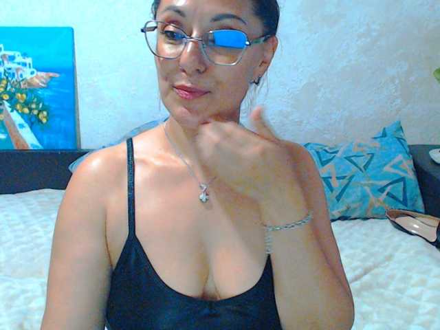 JanetteKitty live webcam show