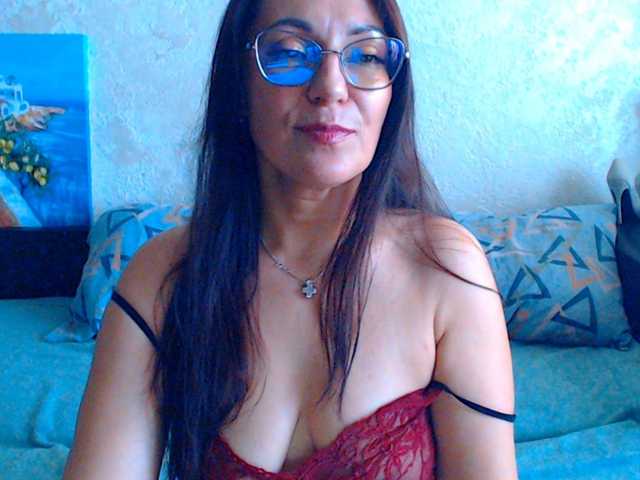 janettekitty live webcam show