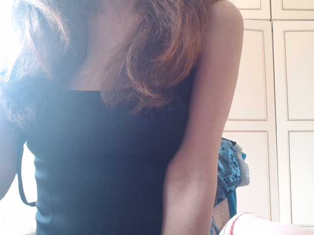 deadivina live cam on BongaCams