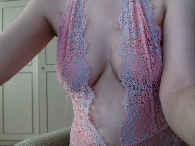 Camgirl deadivina sur Bongacams