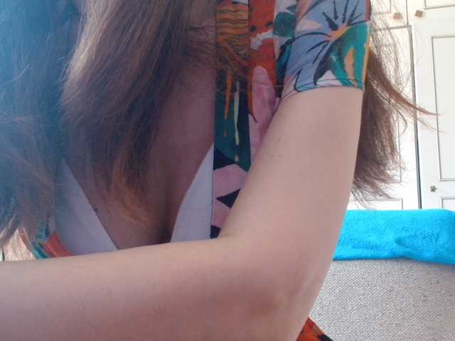deadivina live cam on BongaCams