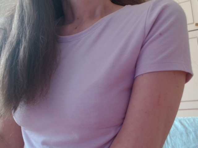 deadivina live cam on BongaCams