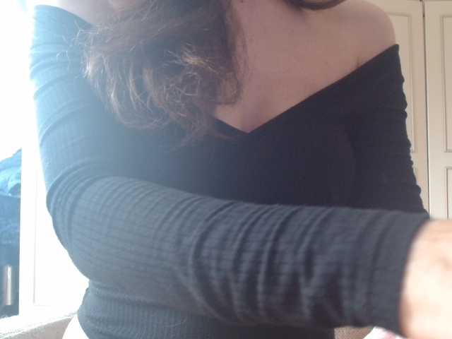 deadivina live cam on BongaCams