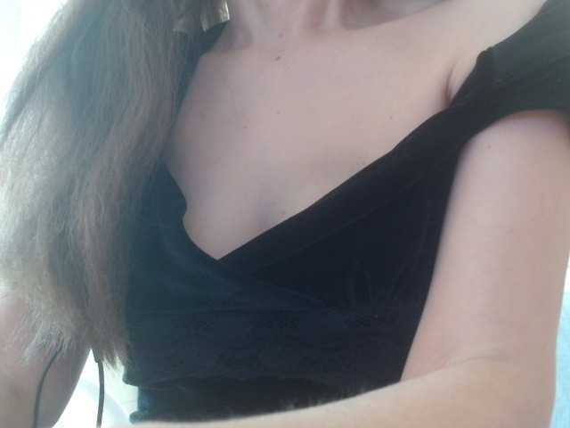 deadivina live cam on BongaCams