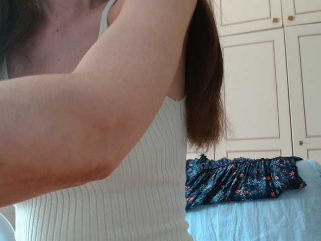deadivina live cam on BongaCams