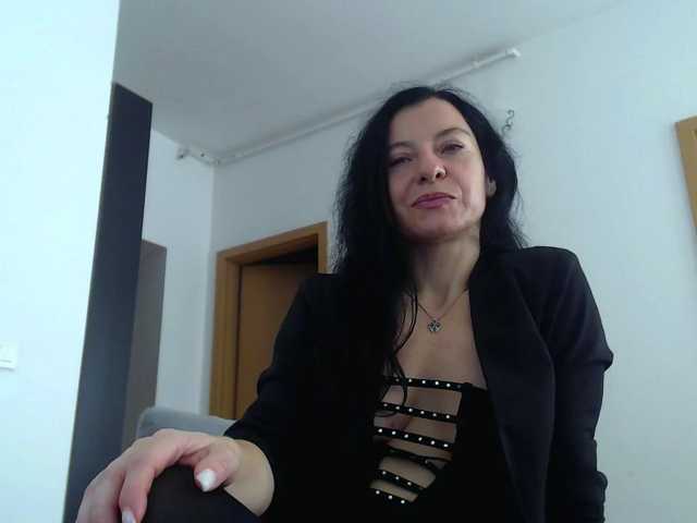 blueyesbaby live cam on BongaCams