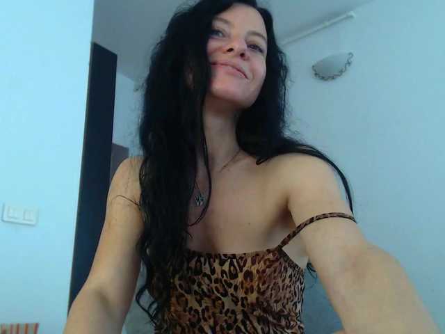 Sex chat gratuit in direct cu blueyesbaby pe BongaCams