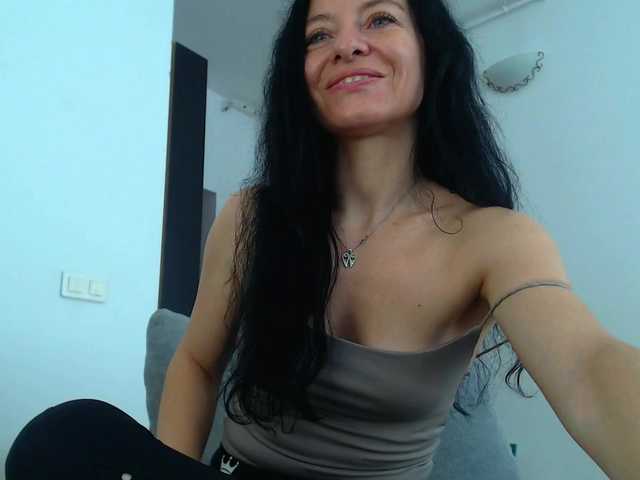 Sex chat gratuit in direct cu blueyesbaby pe BongaCams