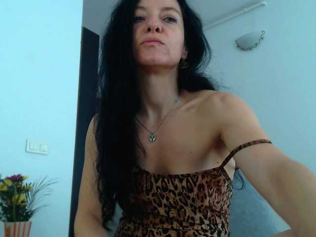 blueyesbaby Live Cam on BongaCams