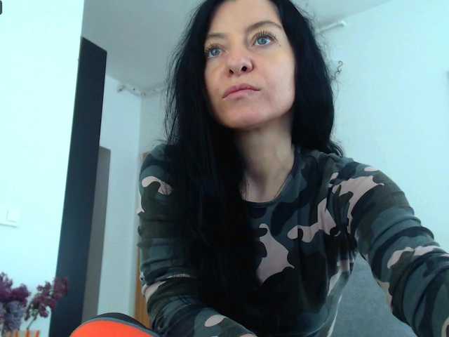 blueyesbaby's BongaCams show and profile