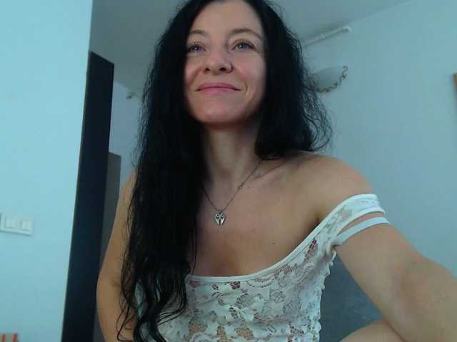 BluEyesBaby live cam preview
