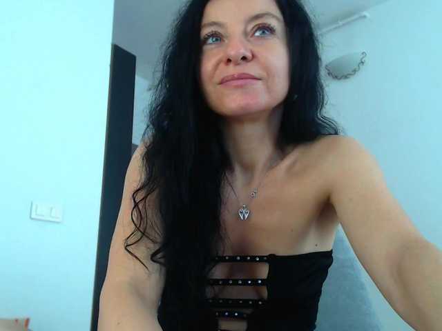 BluEyesBaby live webcam show