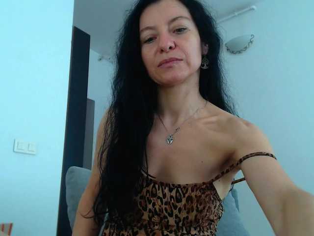 BluEyesBaby live webcam show