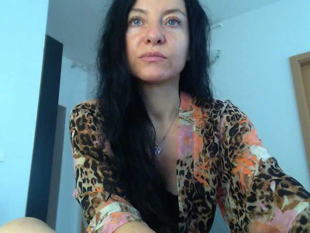 blueyesbaby live cam on BongaCams