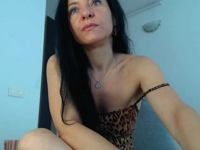 blueyesbaby cam belle