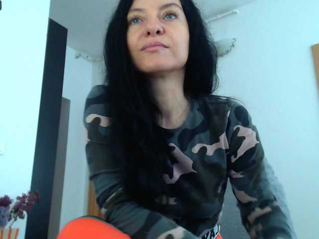 blueyesbaby's BongaCams show and profile