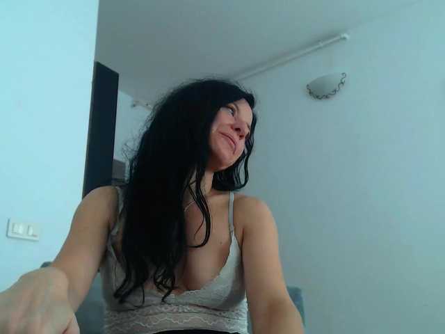 blueyesbaby live webcam show