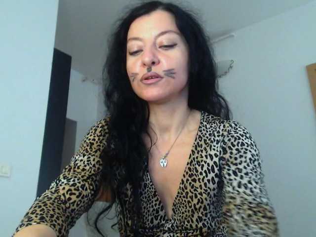 BluEyesBaby live cam on BongaCams