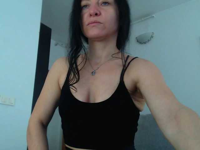 Sex chat gratuit in direct cu blueyesbaby pe BongaCams