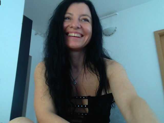 blueyesbaby's BongaCams show and profile