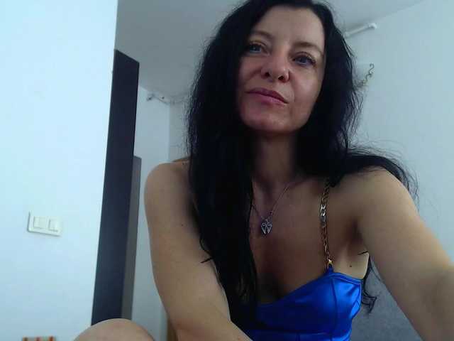 blueyesbaby's BongaCams show and profile