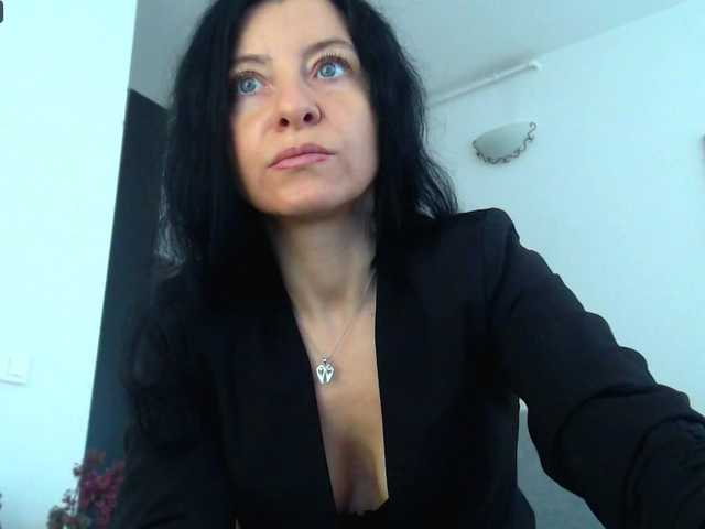 blueyesbaby's BongaCams show and profile