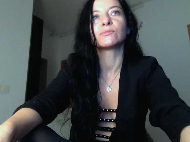 blueyesbaby live cam preview