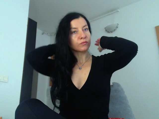 blueyesbaby, en vivo ahora en BongaCams